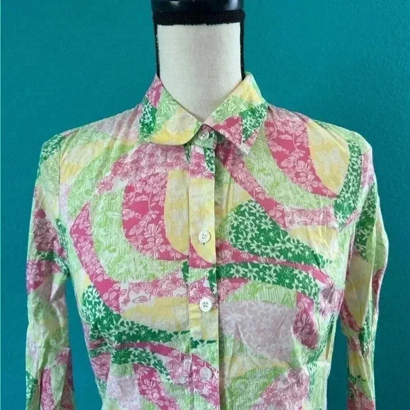 Lilly Pulitzer long sleeve button up blouse in size 2 - Picture 2 of 5